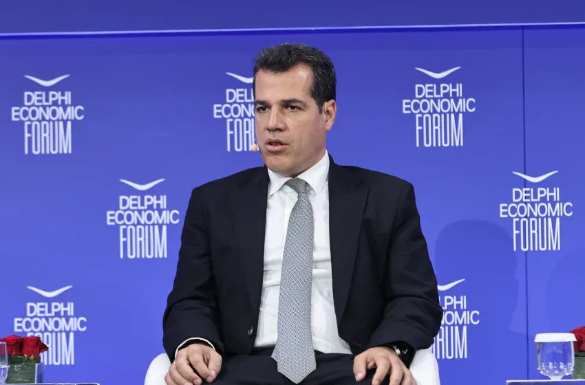  Πλεύρης: Αυτό είναι το νέο δόγμα για το μεταναστευτικό – Αποτροπή στα σύνορα, κέντρα επιστροφών και εργασία αντί για επιδόματα