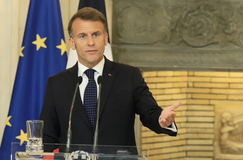  Μακρόν: Συνομιλίες με το Ιράν- Να αντιμετωπίσουμε το πρόβλημα στη ρίζα του