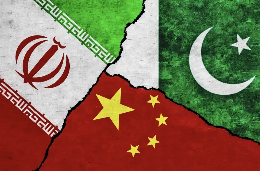  Η σιωπηλή διπλωματία Πεκίνου–Ισλαμαμπάντ: το τριπλό σχέδιο για αποκλιμάκωση στη σκιά της σύγκρουσης ΗΠΑ–Ιράν