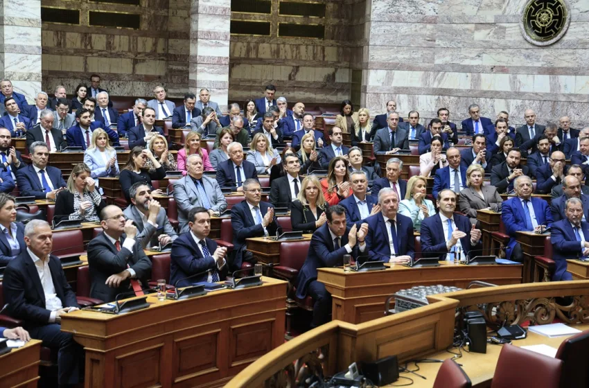  Ανοιχτή επιστολή 5 βουλευτών της ΝΔ-Ζητούν αλλαγές στο μοντέλο διακυβέρνησης με αιχμές στο επιτελικό κράτος