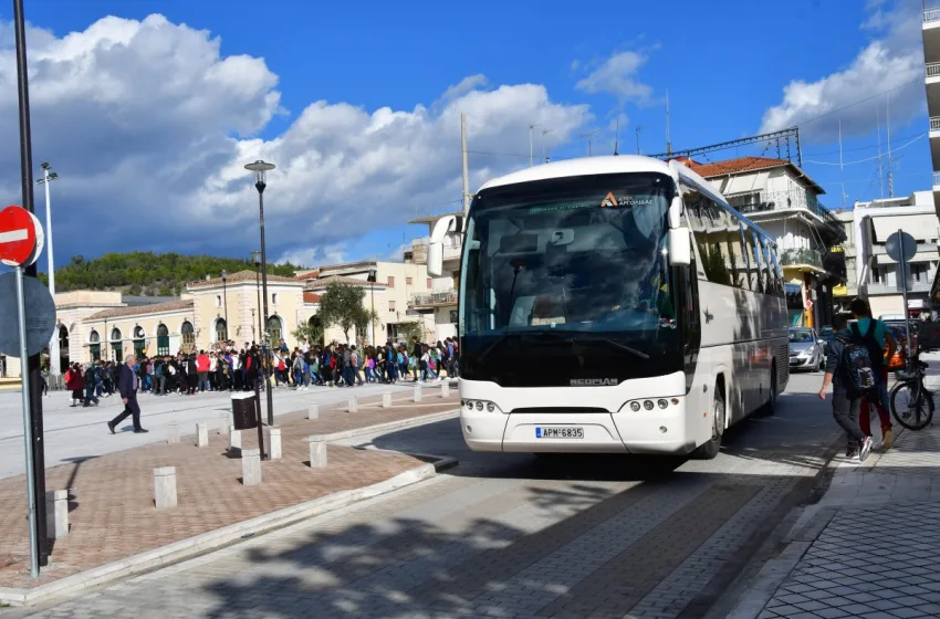  ΚΤΕΛ Κέρκυρας: Λεωφορείο  που εκτελούσε δρομολόγιο προς Αθήνα προσέκρουσε σε μπάρες