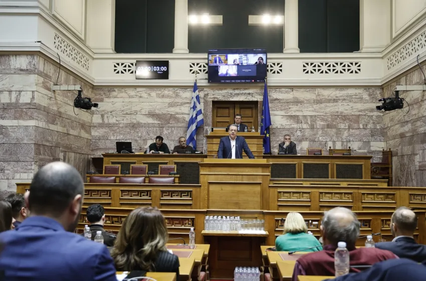  ΣΥΡΙΖΑ: Ξεκίνησε το “κύμα αποχωρήσεων” προς Τσίπρα-Οι πρώτες δημόσιες δηλώσεις-Τηλεφώνημα Φάμελλου στους βουλευτές