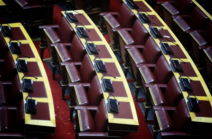  Βουλή: Σενάρια σύστασης Εξεταστικής που ζητεί το ΠΑΣΟΚ για τις υποκλοπές- 120,151 ή 142 ψήφους;