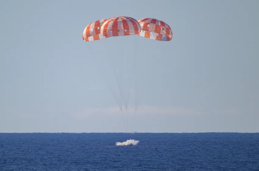  Artemis II: Επέστρεψαν στη Γη οι αστροναύτες-Τα κρίσιμα λεπτά που έθεσαν σε επιφυλακή τη NASA