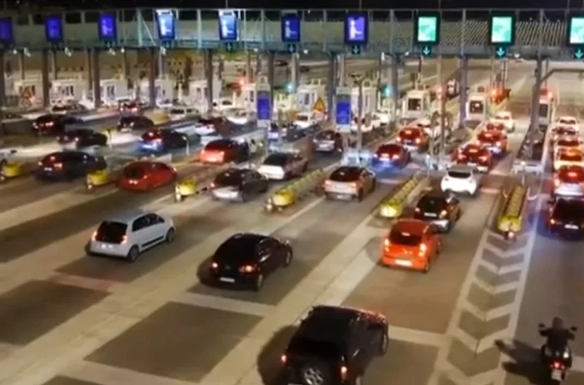  Πάσχα:Μαρτύριο η επιστροφή των εκδρομέων στην Αθήνα-Έφτασαν τα 50 χιλιόμετρα οι ουρές στην Κινέτα