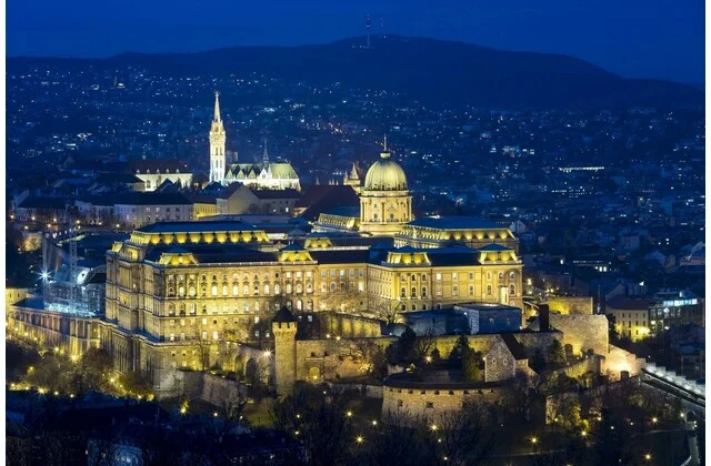 buda kastro ouggaria orban