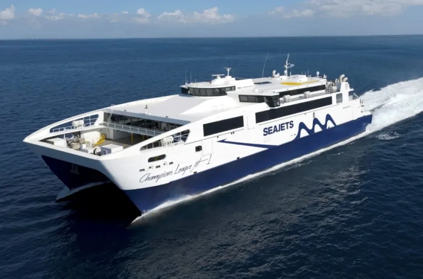  Πάρος: Ταλαιπωρία για 459 επιβάτες του  Champions League Jet 1  στο λιμάνι-Μπλόκαρε η άγκυρα