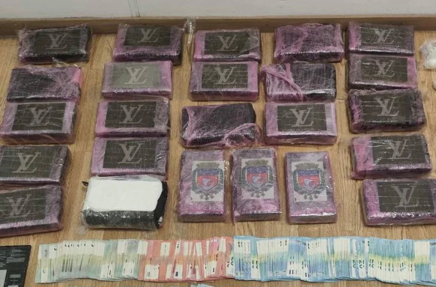  Κορυδαλλός: Ποιος είναι ο 29χρονος επιχειρηματίας που συνελήφθη για εμπόριο κοκαΐνης-Ακόμη δύο συλλήψεις