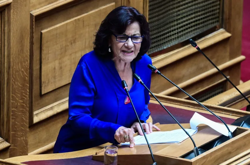  Θεανώ Φωτίου: Έφυγε από τη ζωή ο γιος της σε ηλικία 48 ετών