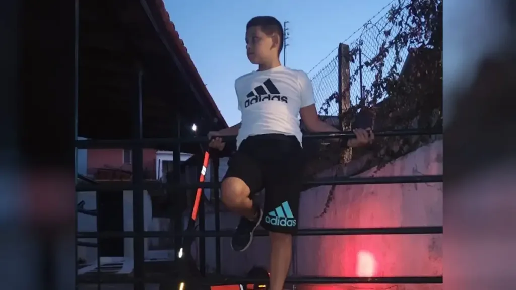 ileia 13xronos patini