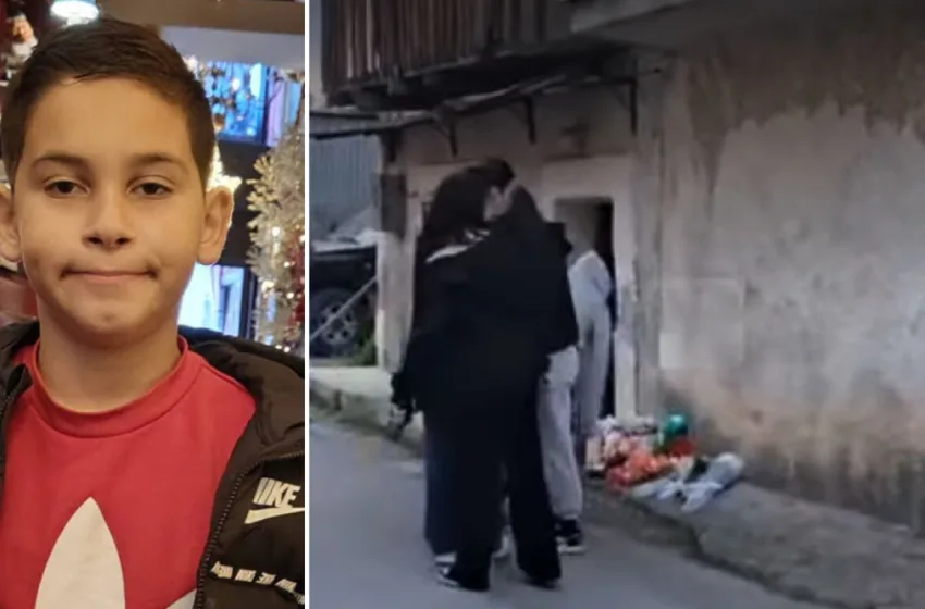  Ηλεία: Συμμαθητές του 13χρονου άφησαν λουλούδια στο σημείο που σκοτώθηκε (vid)