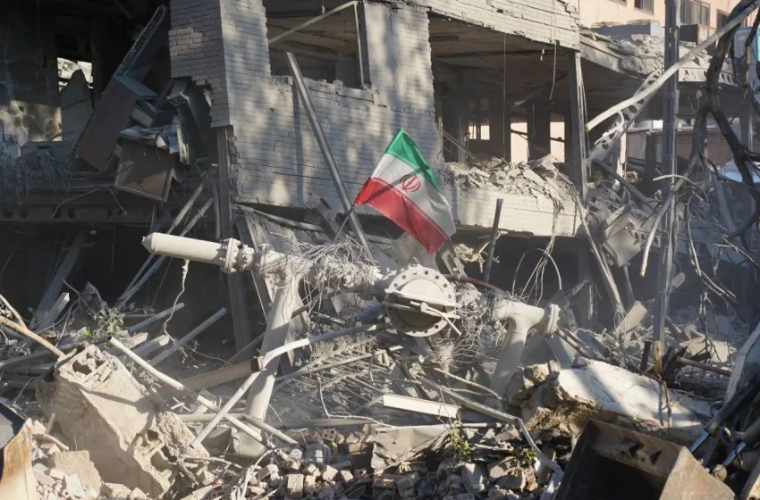  Βομβαρδίστηκε το “MIT” του Ιράν, υπέστη σοβαρές ζημιές- Απειλές Αραγτσί (εικόνες)