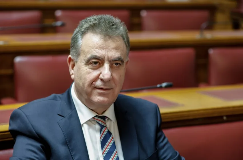  Κόντρα ΠΑΣΟΚ-Κυβέρνησης για το βιογραφικό του νέου υφ. Αγροτικής Ανάπτυξης- Τα ερωτήματα και η απάντηση