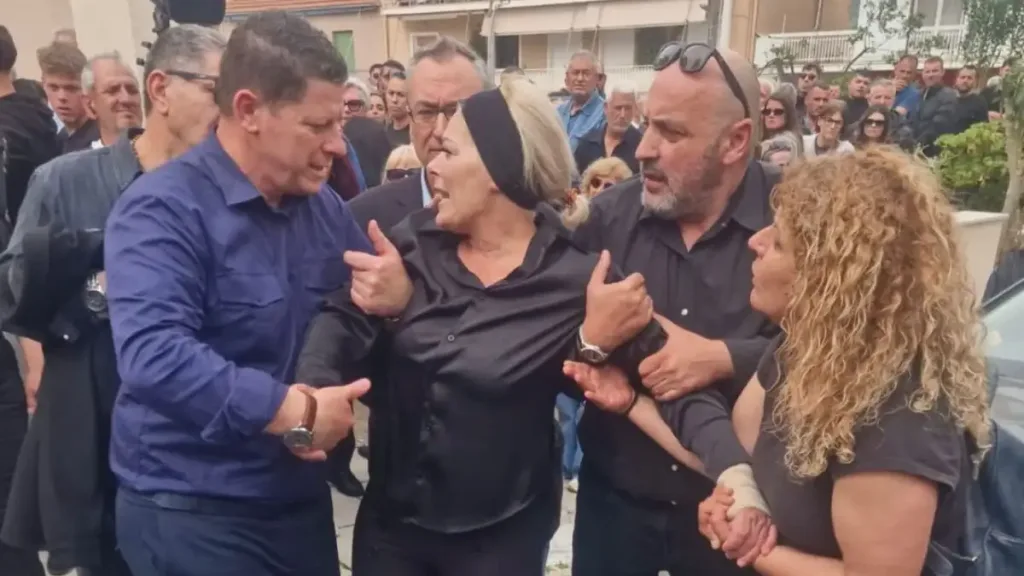 kefalonia 19xroni myrtw kideia