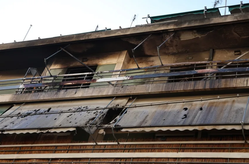  Τραγωδία στον Κολωνό: Δύο νεκροί ένας τραυματίας στη φωτιά στο διαμέρισμα