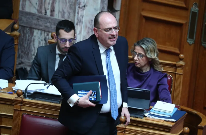  Παρασκήνιο: Πώς φθάσαμε στην παραίτηση Λαζαρίδη-Το βαρύ κλίμα, η παρέμβαση Μπακογιάννη και το καθοριστικό τηλεφώνημα