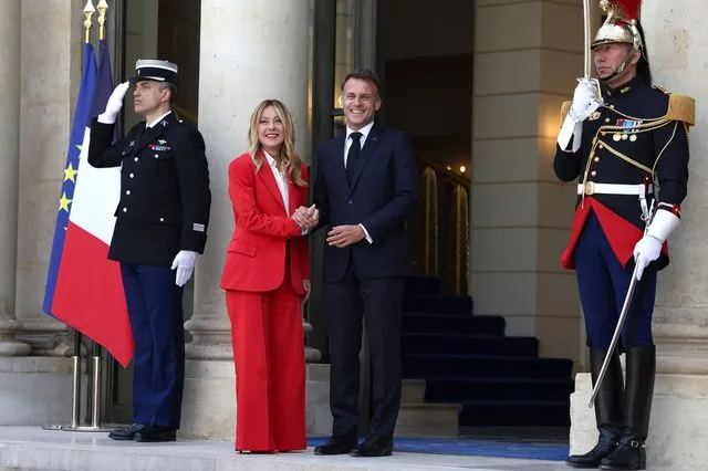 meloni macron