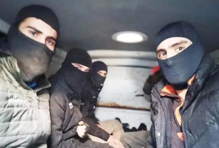 misthoforoi metanastes