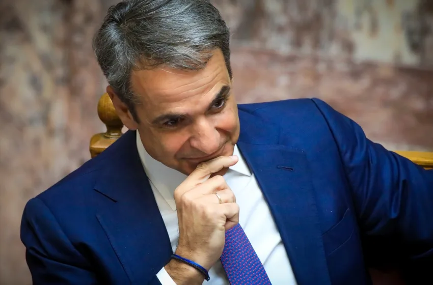  Μητσοτάκης: Στροφή σε θεσμικές προτάσεις,  άνοιγμα στους βουλευτές, κλειστά χαρτιά για Λαζαρίδη 