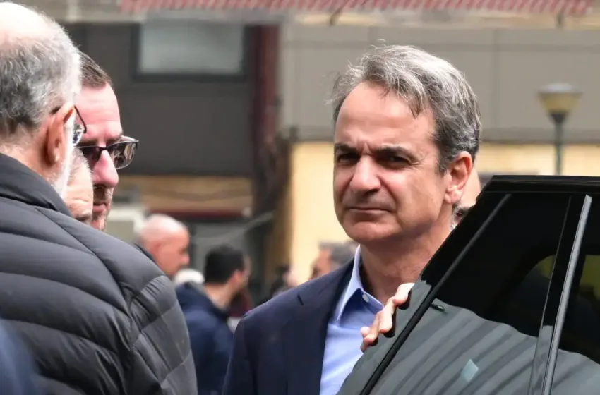  Ξανά στον Ευαγγελισμό ο Μητσοτάκης για να ενημερωθεί για την κατάσταση υγείας του Μυλωνάκη