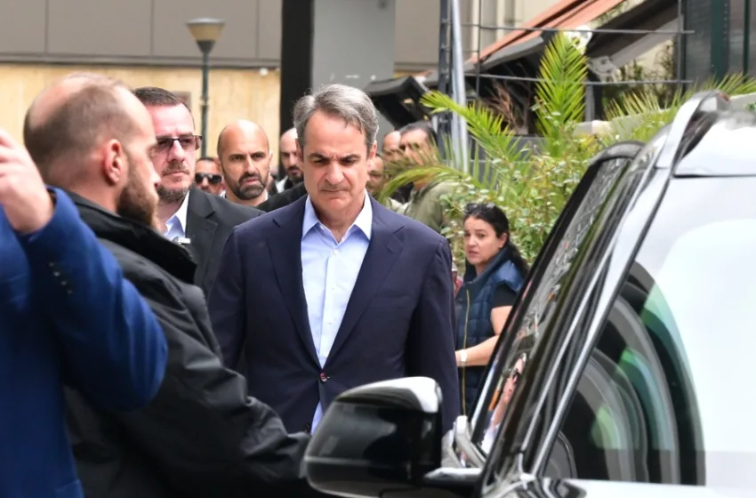  Στον Ευαγγελισμό και σήμερα ο Μητσοτάκης- Έμεινε 4 ώρες