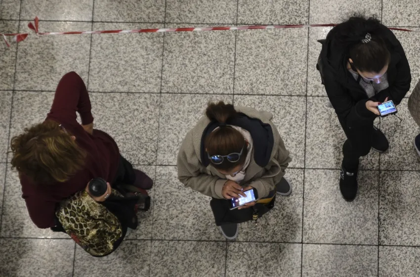  Ρεπορτάζ libre: Είναι πραγματικά οι νέοι αδιάφοροι για τα κοινωνικά δρώμενα; Στερεότυπα και ευρήματα ερευνών