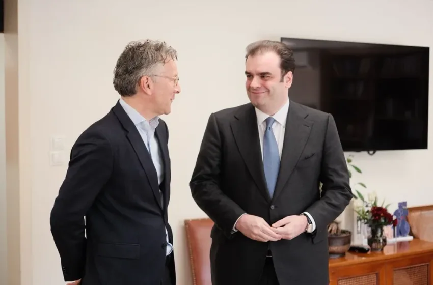  Ντάισελμπλουμ: Ιδιαίτερα περήφανος ότι ο Έλληνας Υπουργός Οικονομικών προεδρεύει  του Eurogroup