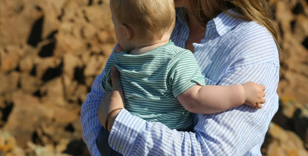 ntantades tis geitonias