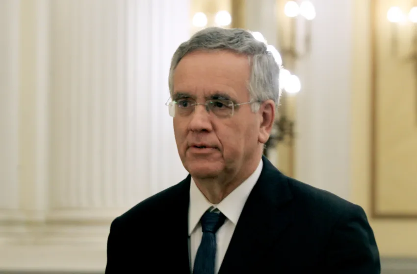  Κουκουλοφόροι επιτέθηκαν στο σπίτι του Ισίδωρου Ντογιάκου- Πέταξαν μπογιές