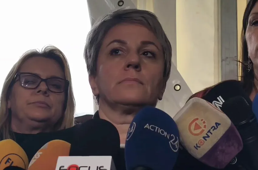  Τέμπη:”Δεν είστε άντρες με παντελόνια. Ελάτε να δικαστείτε”- Το ξέσπασμα της Μαρίας Ντολκα