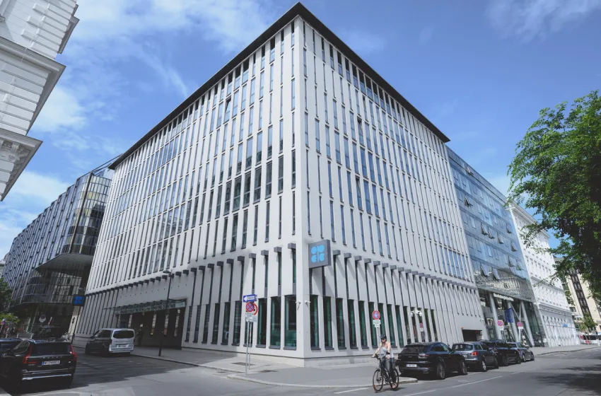  ΗΑΕ: Ξαφνική αποχώρηση από τον ΟΠΕΚ και ΟΠΕΚ+- Τι σημαίνει για την παγκόσμια αγορά πετρελαίου