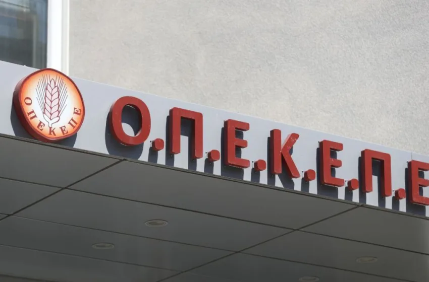  ΟΠΕΚΕΠΕ: Ζητείται άρση ασυλίας των Καραμανλή και Παπακώστα για κακούργημα