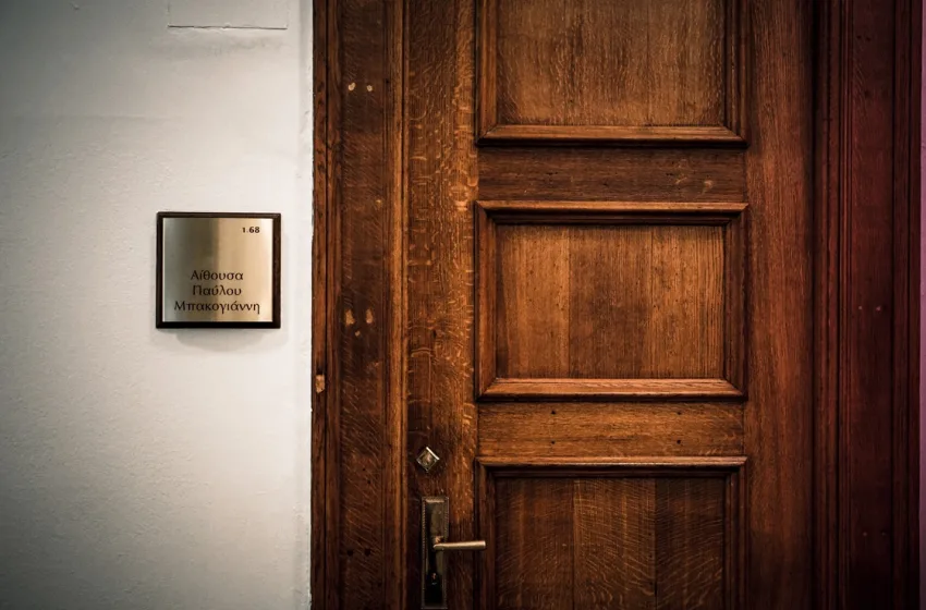  ΟΠΕΚΕΠΕ: Δεκατρείς “γαλάζιοι” εμπλεκόμενοι- Οι “καυτοί” διάλογοι στις δικογραφίες-Οι αντιδράσεις τους