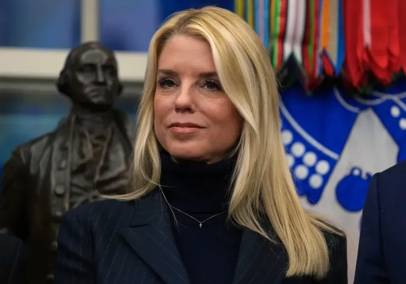  Ο Τραμπ απέπεμψε από την κυβέρνηση την υπουργό Δικαιοσύνης, Παμ Μπόντι