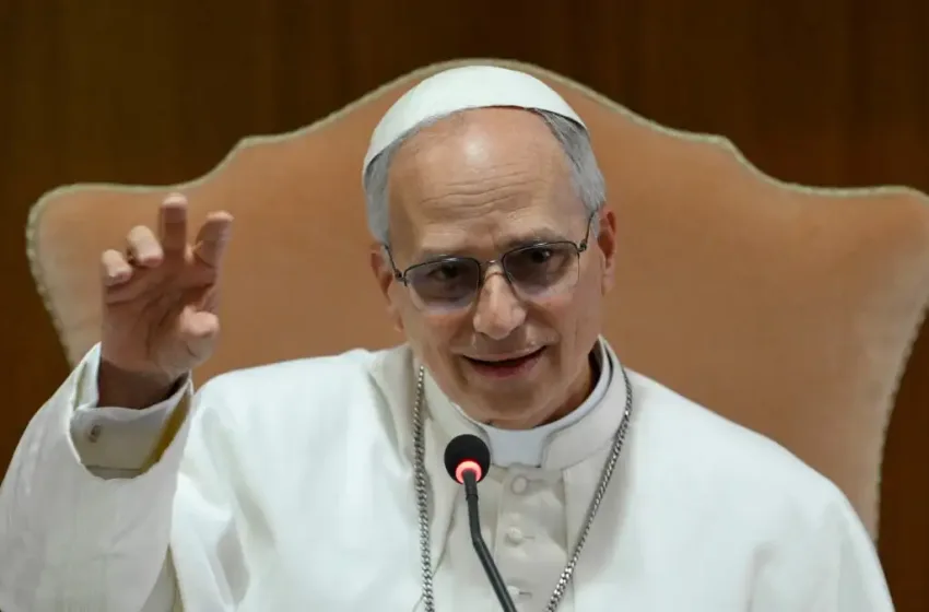  Πάπας Λέων σε Τραμπ: Θα συνεχίσω να μιλάω χωρίς φόβο κατά του πολέμου