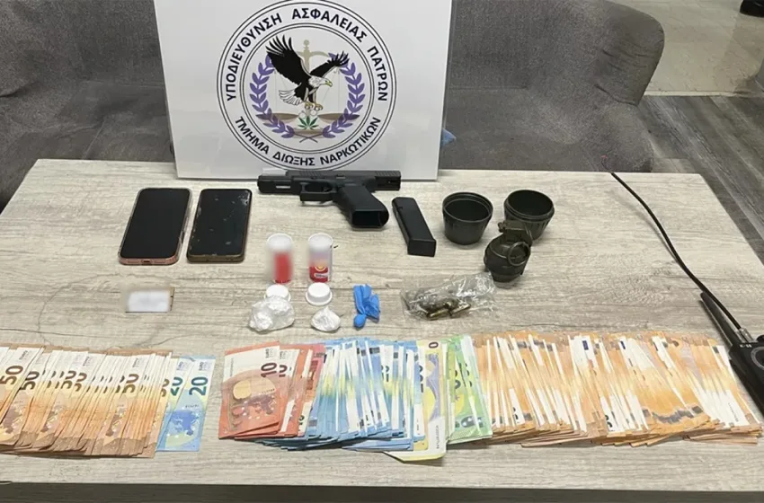  Πάτρα: Τους έπιασαν για διακίνηση ναρκωτικών – Έκρυβαν χειροβομβίδα μέσα σε κοτέτσι