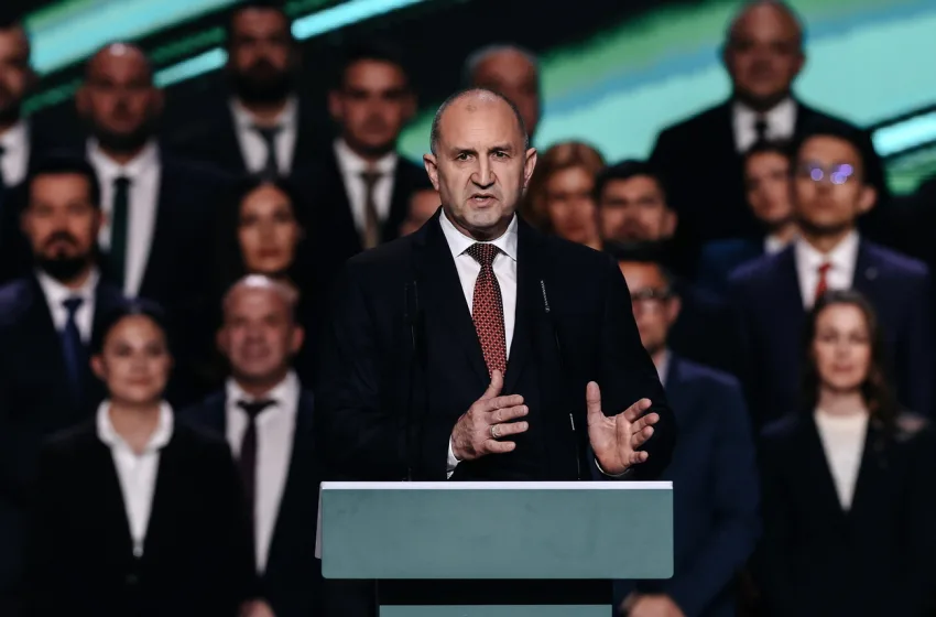  Βουλγαρία: Βουλευτικές εκλογές με φαβορί τον φιλορώσο  Ρούμεν Ράντεφ