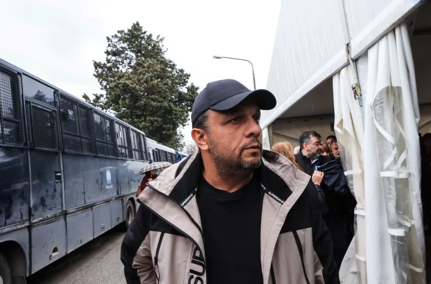  Τέμπη: Στο νοσοκομείο ο Ρούτσι–”Ασκήθηκε βία εναντίον γονιών” καταγγέλλει η Κωνσταντοπούλου