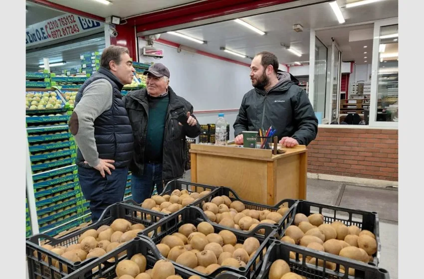  Στην Κεντρική Λαχαναγορά Θεσσαλονίκης ο Σχοινάς