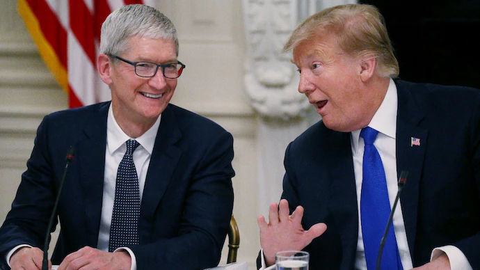 tim cook and donald trump 21031523