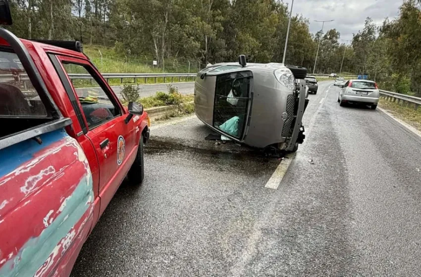  Λούτσα: Αυτοκίνητο πέρασε διαχωριστικό και αναποδογύρισε στη μέση του δρόμου