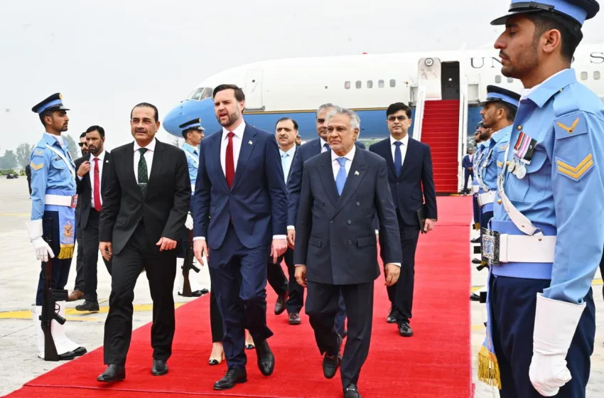  Ο Βανς μιλά για τις αποτυχημένες συνομιλίες με το Ιράν: Να παραδοθεί το εμπλουτισμένο ουράνιο