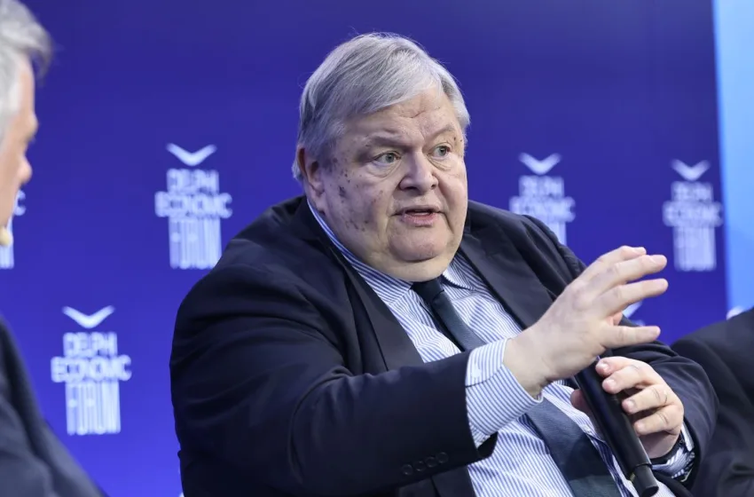  Βενιζέλος: Οι επιθέσεις στην Κοβέσι καθιστούν απολύτως υποχρεωτική την ανανέωση της θητείας