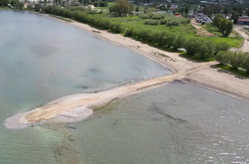  Καταστροφή στον Ωρωπό: Έριξαν μπάζα και δημιούργησαν δρόμο στη θάλασσα