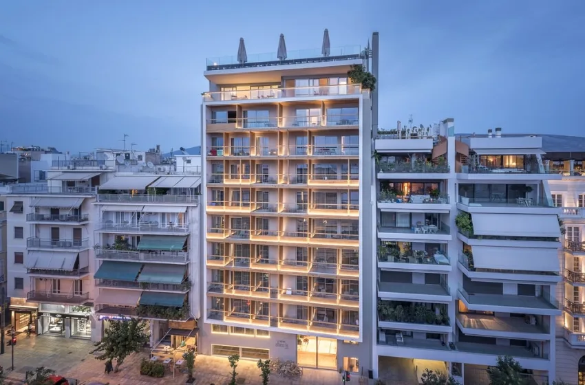  Πρόστιμο 10.000 ευρώ για τη μη κατεδάφιση των 3 τελευταίων ορόφων του ξενοδοχείου CocoMat από το ΣτΕ