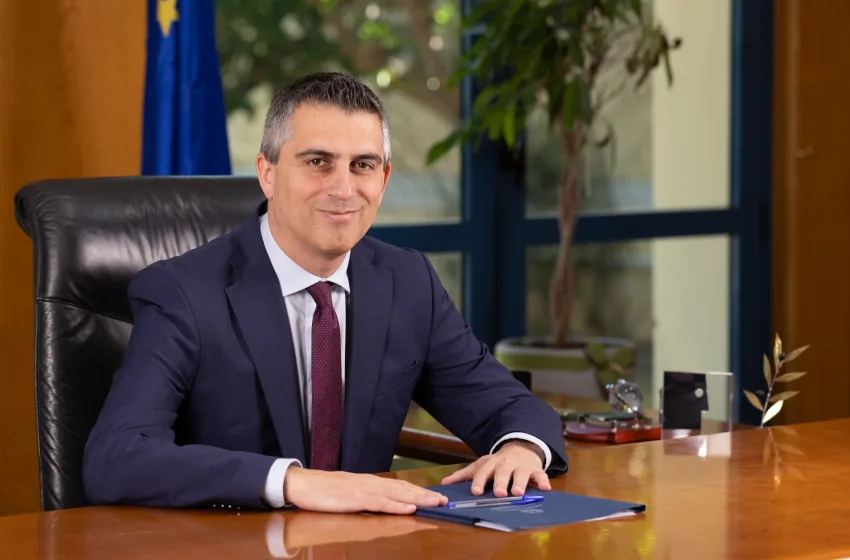  Δήμας στο libre: Τέσσερις άμεσες παρεμβάσεις για εκσυγχρονισμό της αεροναυτιλίας-Έργα για το κυκλοφοριακό στην Αθήνα