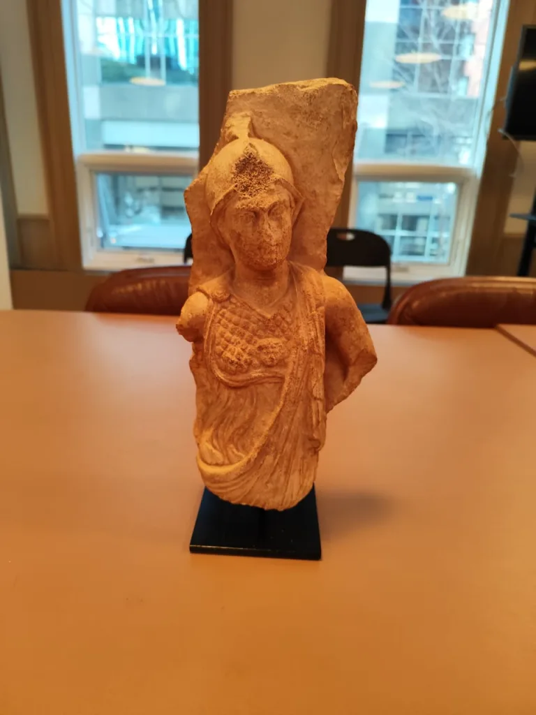 Ανάγλυφο με παράσταση Αθηνάς περ. 2ος αι. μ.Χ