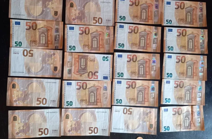  Καστοριά: 93χρονη έπεσε θύμα απατεώνων-Απέσπασαν χρυσές λίρες και μετρητά