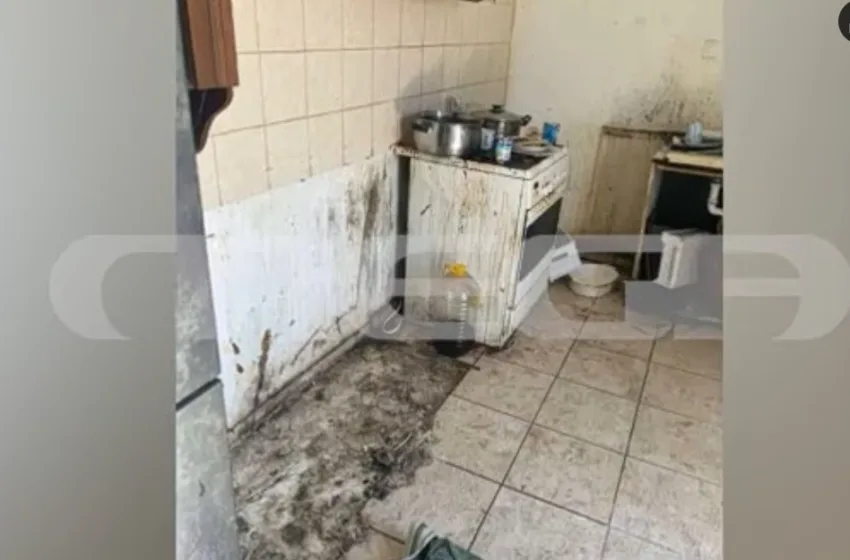  Άγιοι Ανάργυροι: Με μούχλα, σκουπίδια και μπάζα ζούσαν τα τρία παιδιά – Γύριζαν γυμνά στους δρόμους