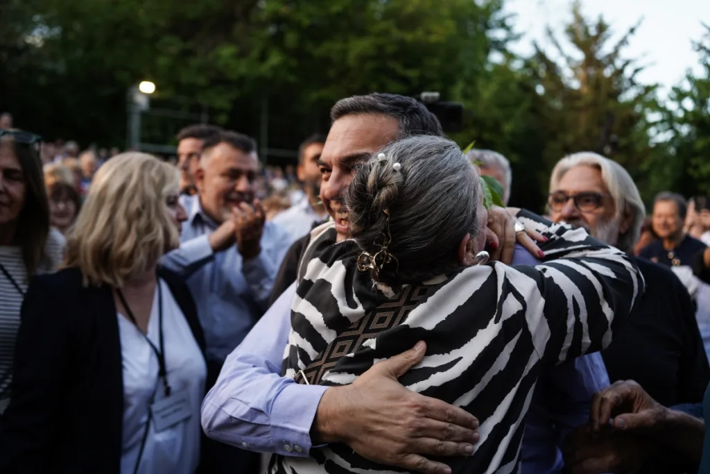 Τσίπρας: Τώρα είναι η ώρα-Στόχος μια παράταξη που θα νικήσει τη διεφθαρμένη κυβέρνηση Μητσοτάκη 8 10000554571778516414